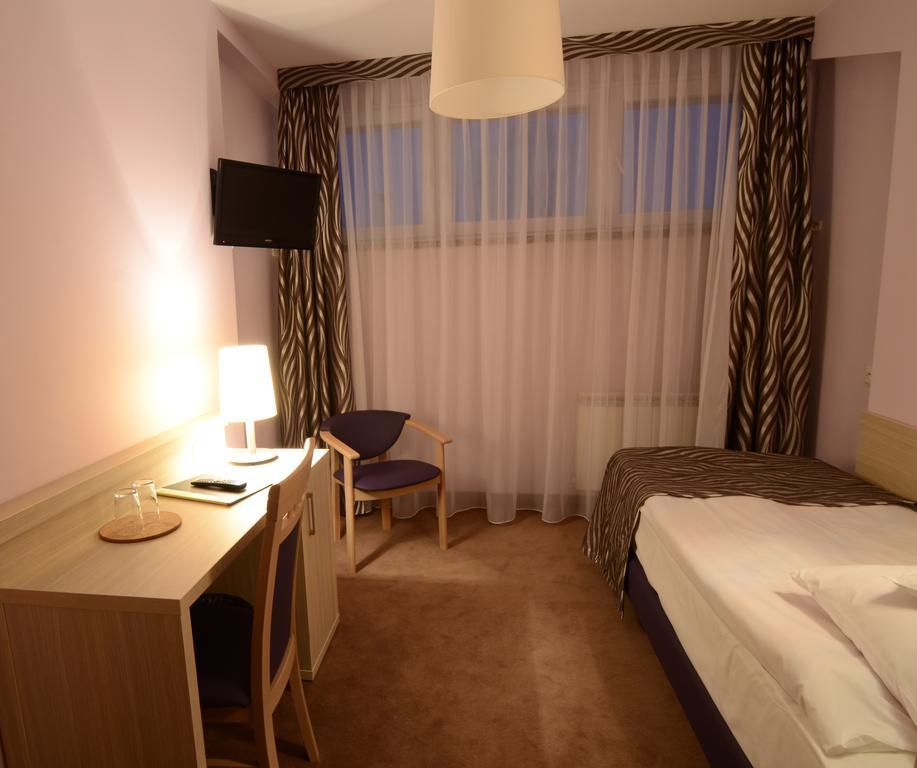 Hotel Pzmot ลูบลิน ห้อง รูปภาพ