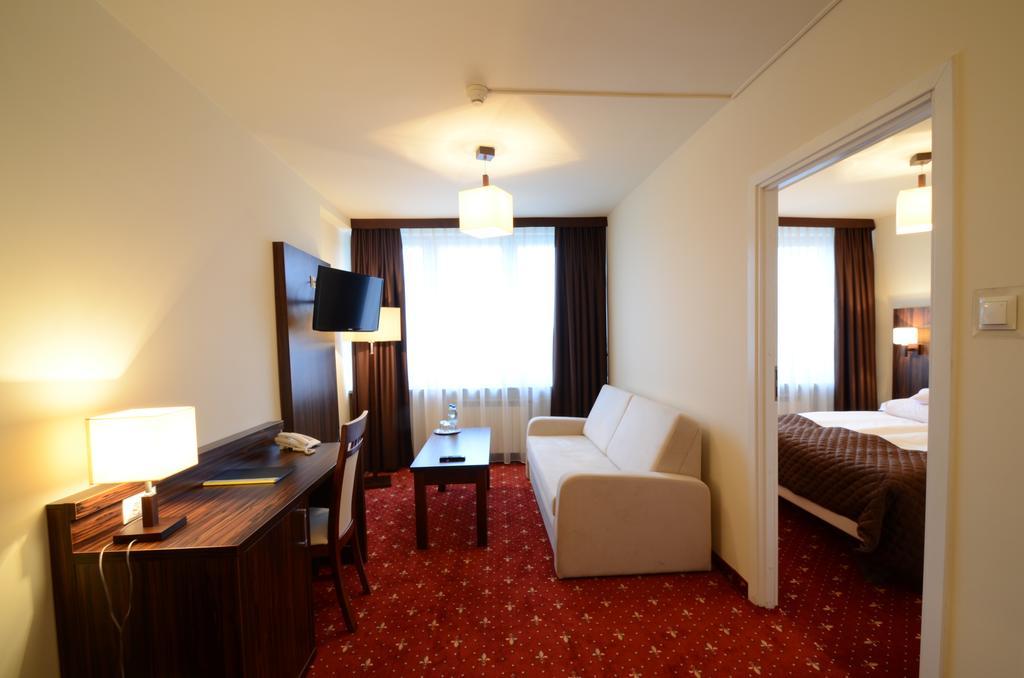 Hotel Pzmot ลูบลิน ห้อง รูปภาพ