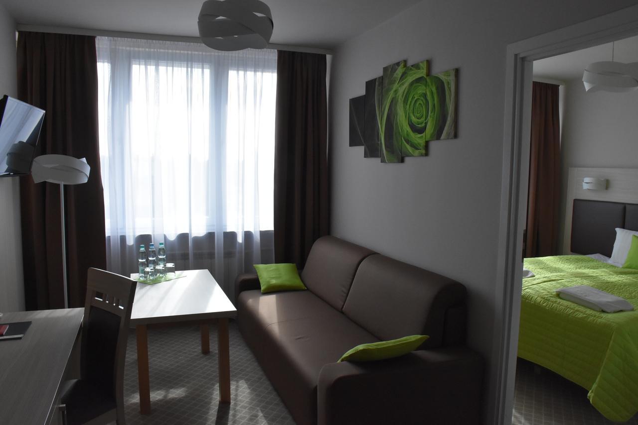 Hotel Pzmot ลูบลิน ภายนอก รูปภาพ