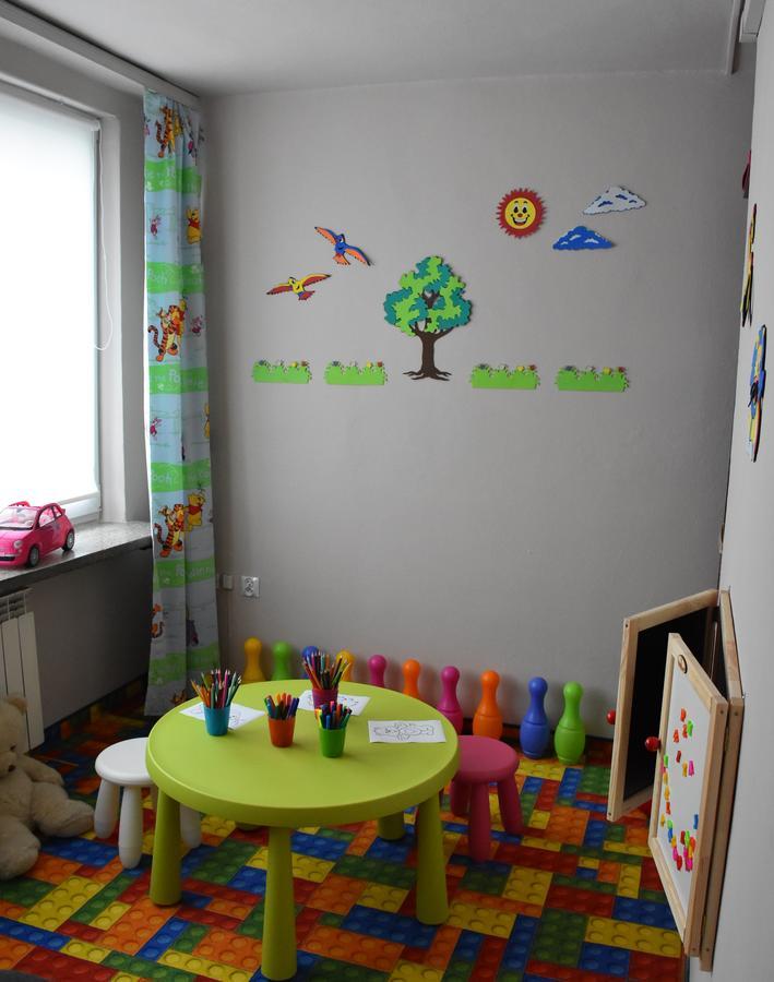 Hotel Pzmot ลูบลิน ภายนอก รูปภาพ